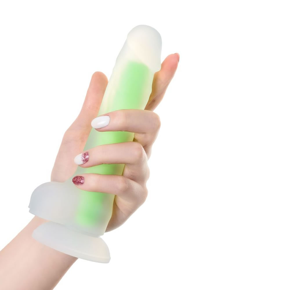 karanlikta-parlayan-18-cm-vantuzlu-dildo-penis-yesil-5